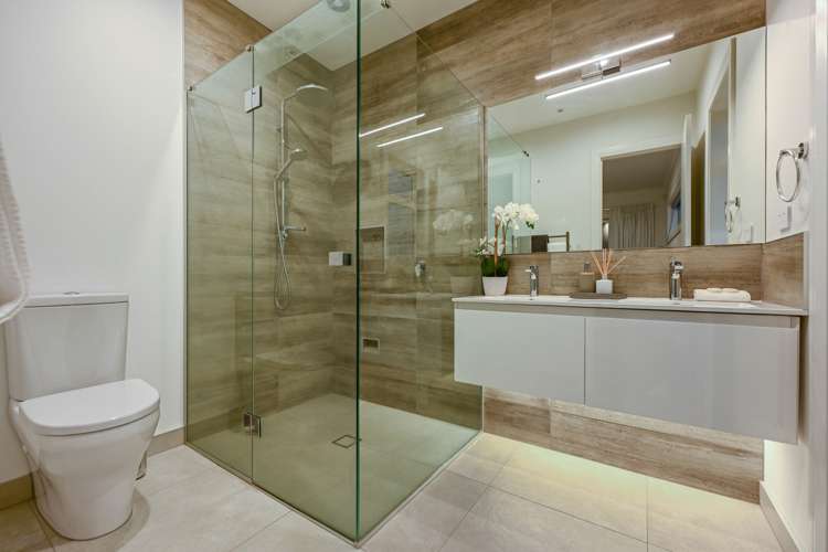 57 Brookfield Street Hamilton East_24