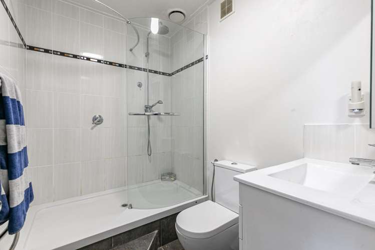 23 Turriff Crescent Tawa_6