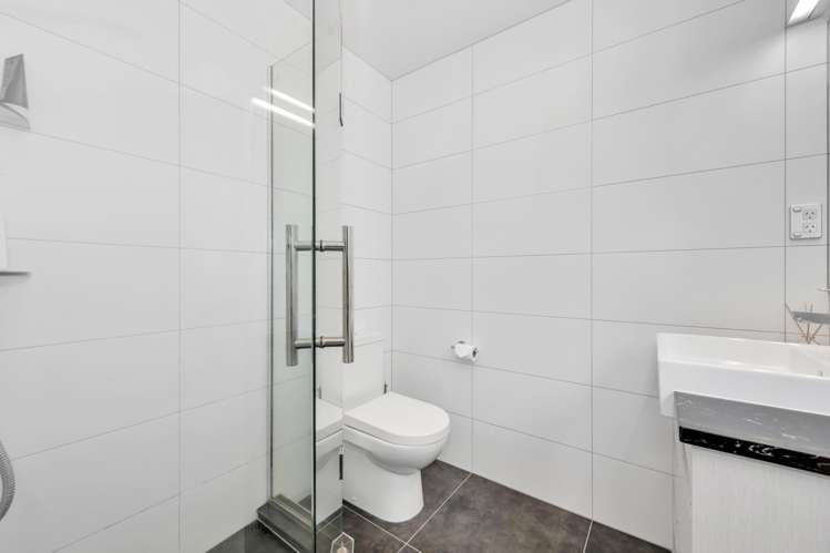 38 Terrasini Drive Flat Bush_18