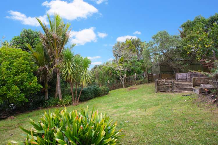 14 Arapito Road Titirangi_25