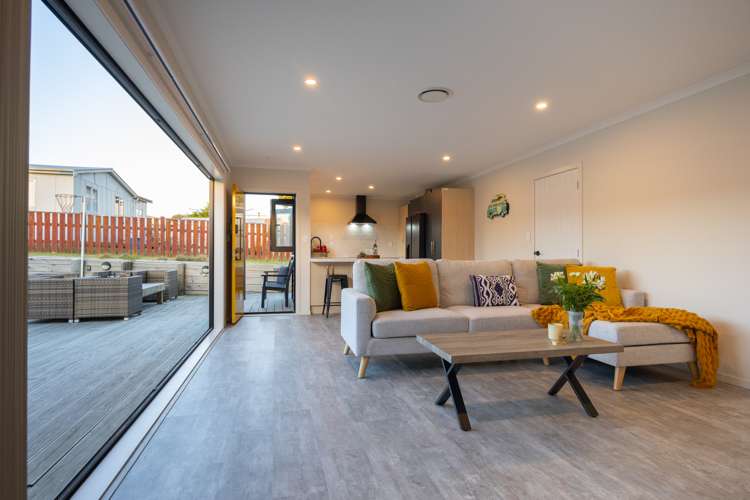 6b Hennessey Street East Foxton Beach_11