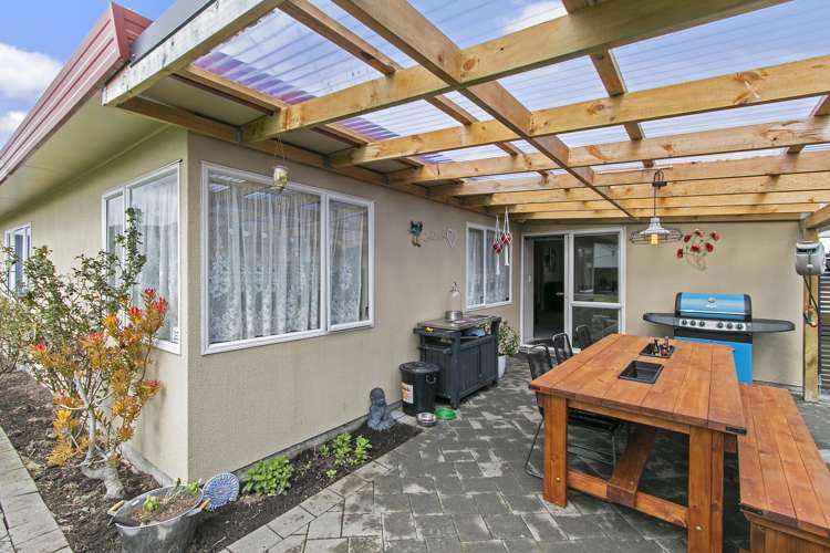 12 Kawatiri Grove Wainuiomata_16