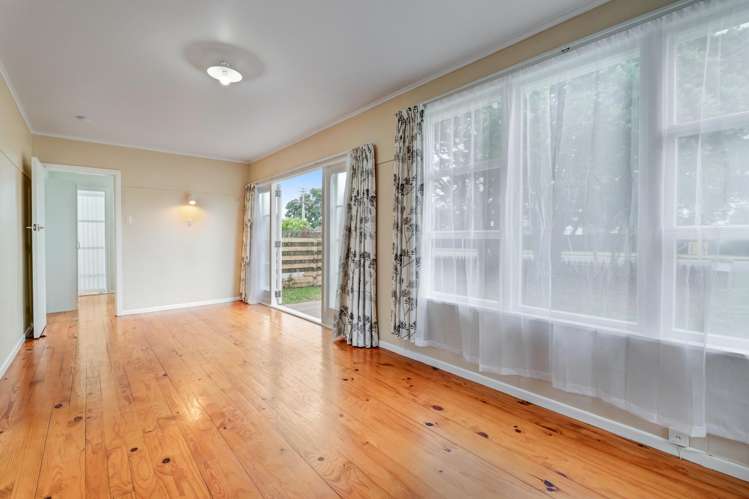 41 Centreway Road Orewa_10