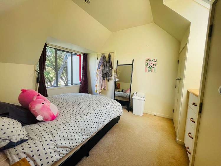 89 Wright Street Mount Cook_24