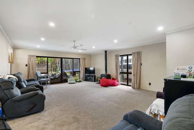 67 Rosier Road Glen Eden_2