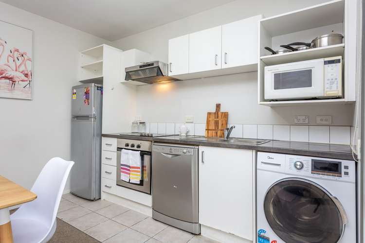 213/10 Flower Street Eden Terrace_7