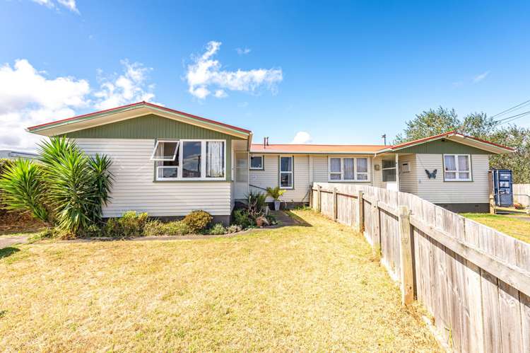 A&B/5 Armstrong Place_0