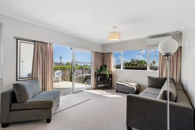 3/5 Renfrew Avenue_3