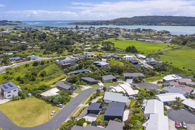 14 Seabreeze Way Raglan_35