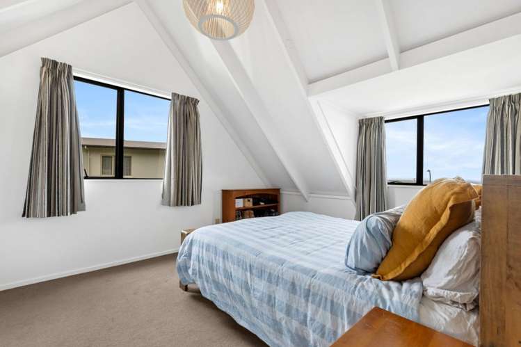 40 Kotare Place South Bay_18