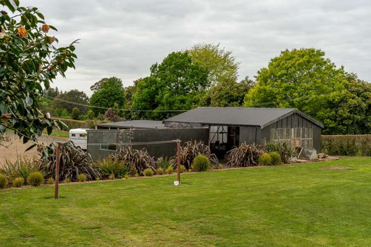 21 Berkers Road Ngahinapouri_25