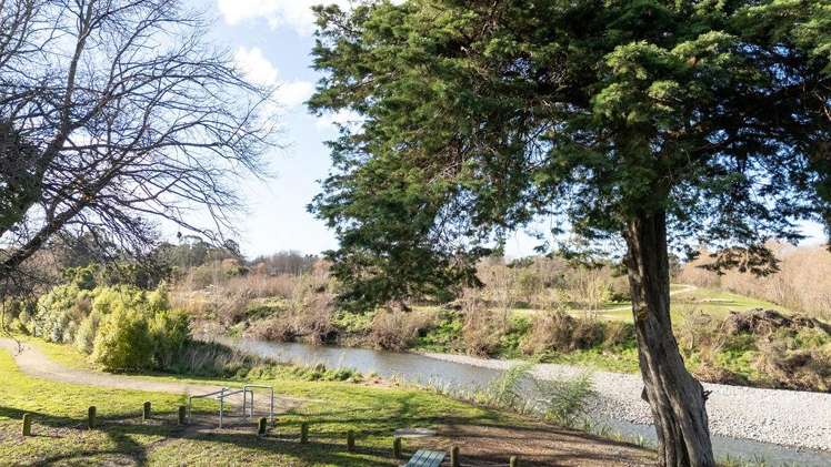93 River Road Masterton_12