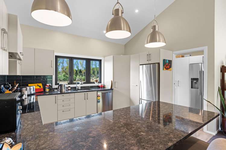 616 Norfolk Road Carterton_10