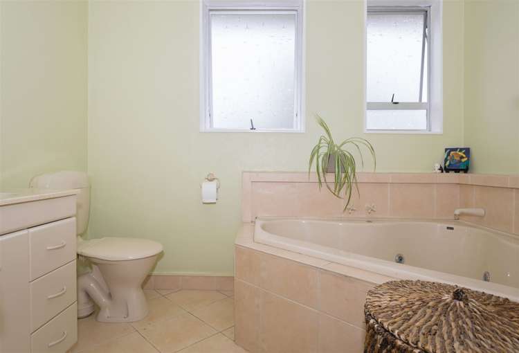 4 Cricklewood Lane Springlands_10