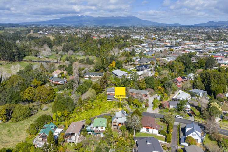 9 Lindaver Grove Merrilands_30