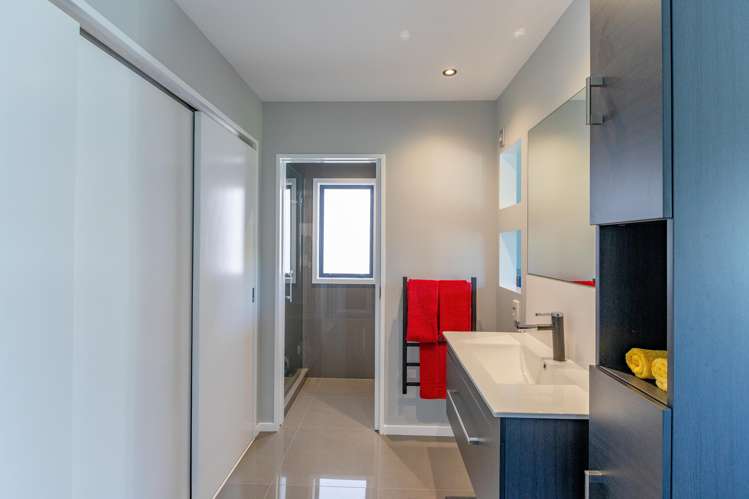 56b Joseph Banks Drive Whitby_10