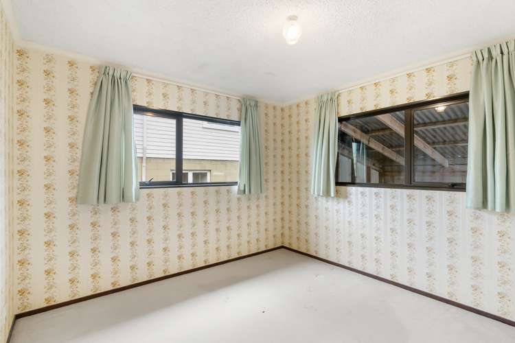 1/16 Melanie Place Orewa_11