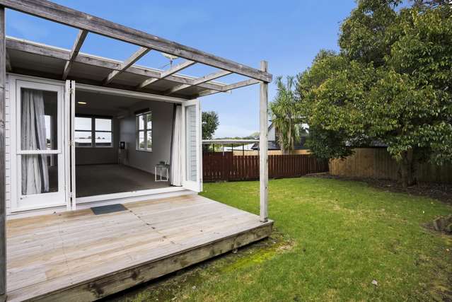 1 & 2/47 Felton Mathew Avenue Saint Johns_1