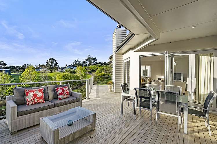 361a Ridge Road Paremoremo_9