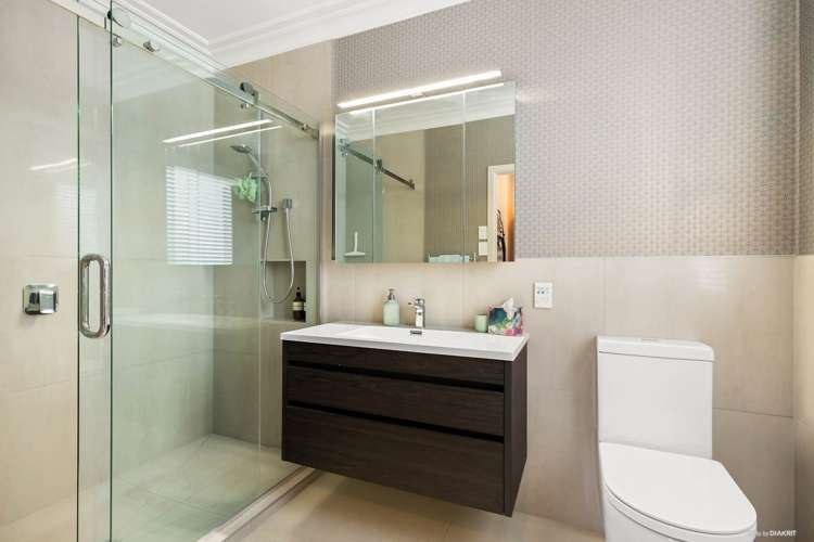 207 Kitchener Road Pukekohe_11