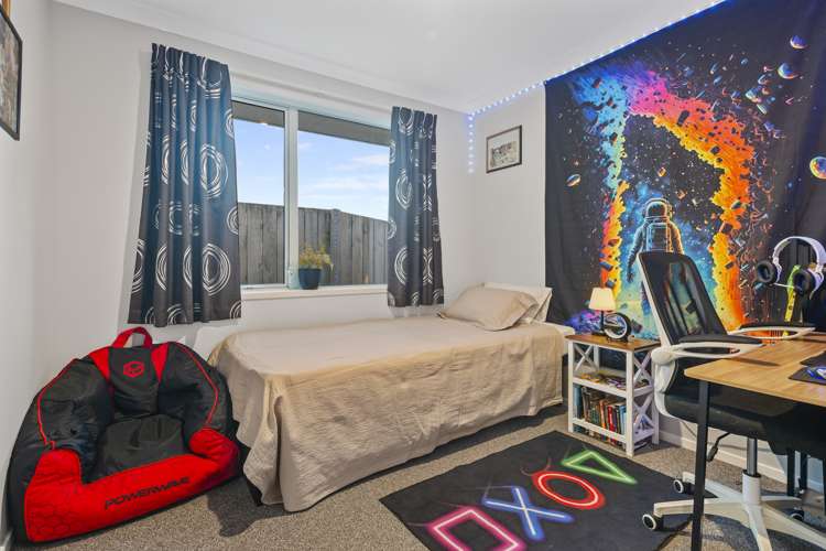 21 Bob Carter Place Welcome Bay_13