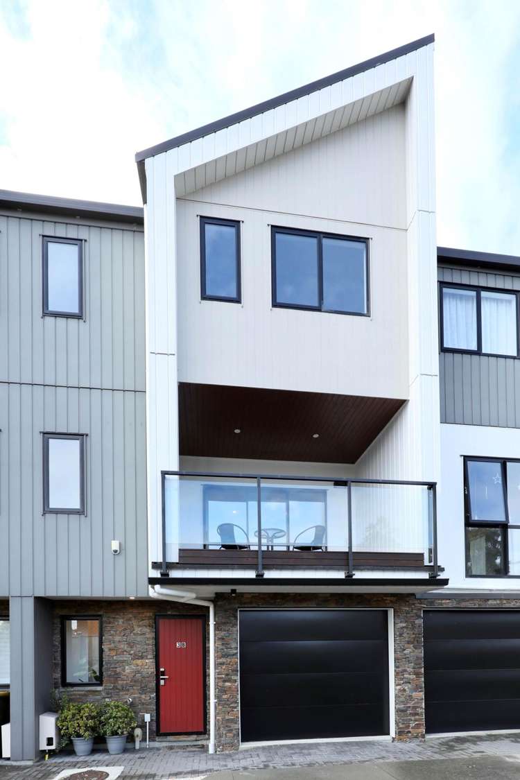 3B Hemsway Place Sunnyhills_13
