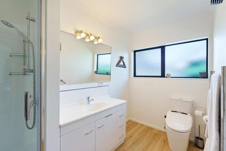 29 Rifleman Lane Paraparaumu Beach_12