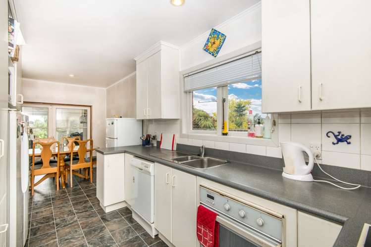 2a Ward Crescent Te Atatu Peninsula_18