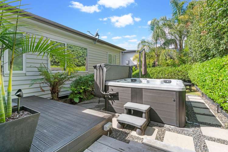 89e William Bayes Place Red Beach_11