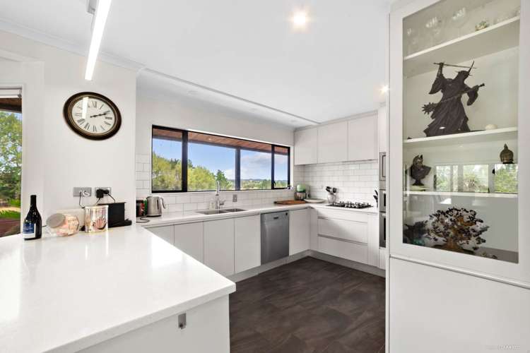 159 Top Road Dairy Flat_10