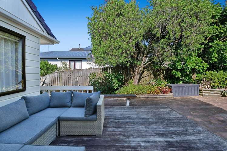 35 Surf Road Stanmore Bay_20