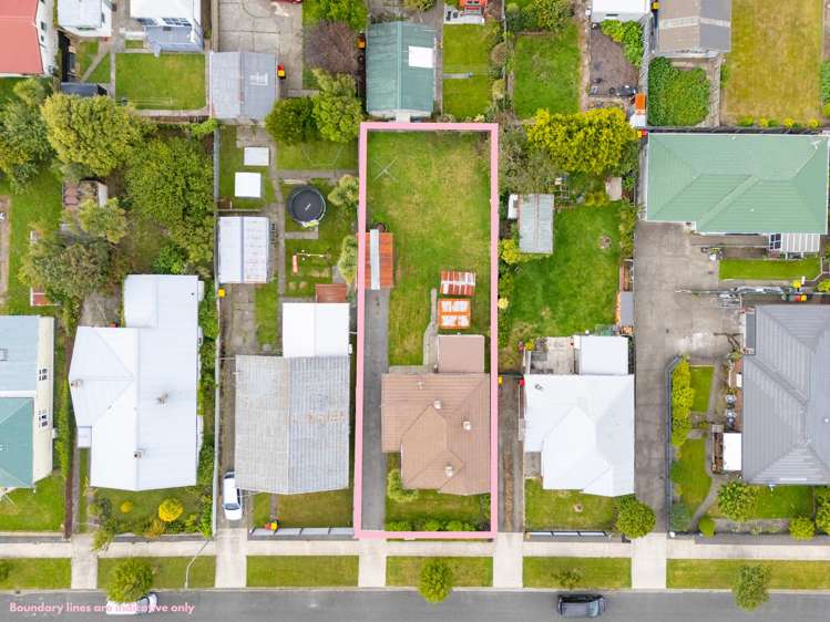 27 Lowe Street Avenal_23