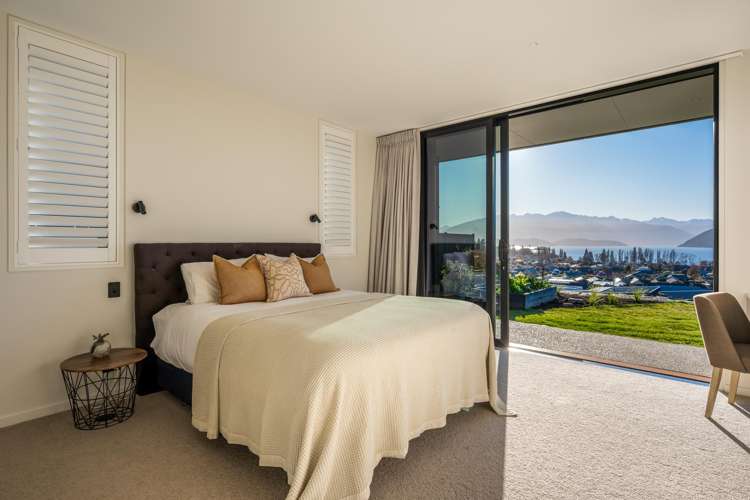 24 Jade Drive Wanaka_16