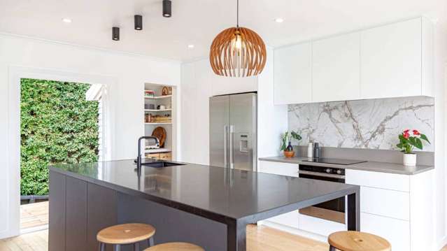 112 Lake Road Northcote_1