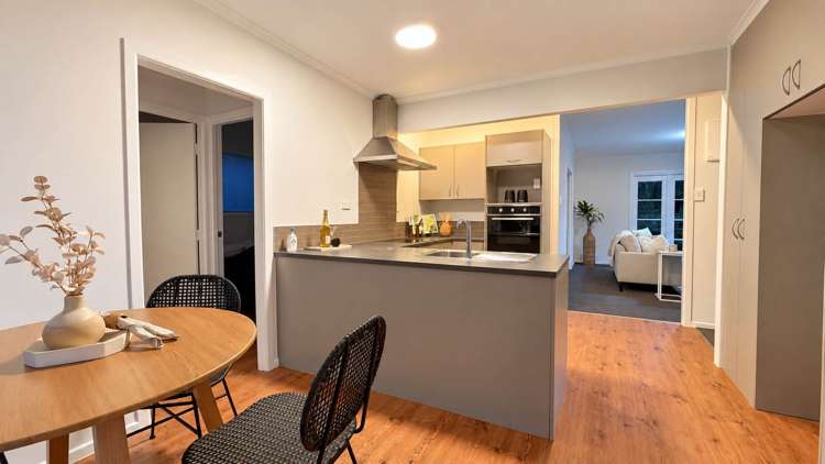 1/12 Neil Avenue Te Atatu Peninsula_7