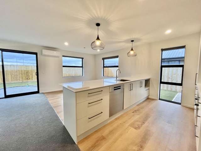 130 Jean Archie Drive 11103_1