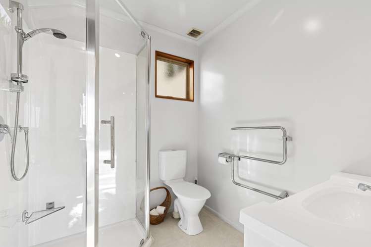 38 Ballard Drive Stoke_8