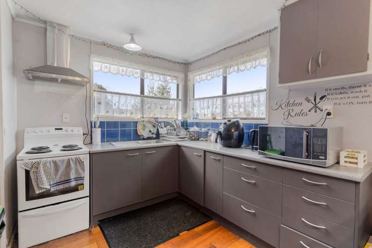 16 Lendenfeld Drive Papatoetoe_4