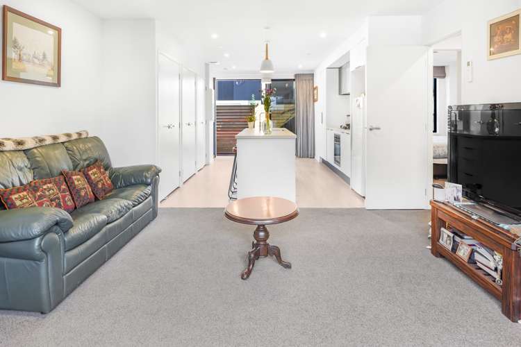 11/182 London Street Hamilton Central_5