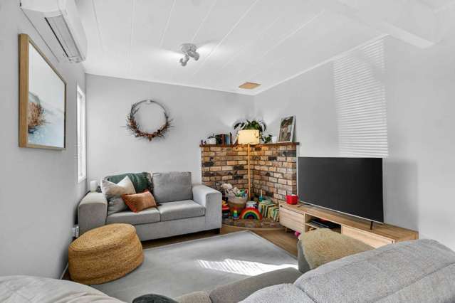2/143 Balmain Road Birkenhead_1