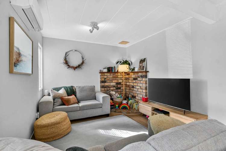 2/143 Balmain Road Birkenhead_1