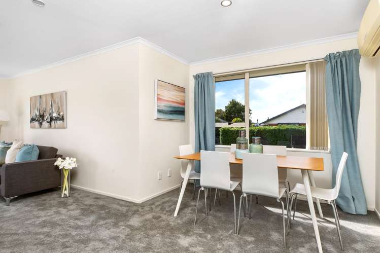 4 Skylark Lane Woolston_7