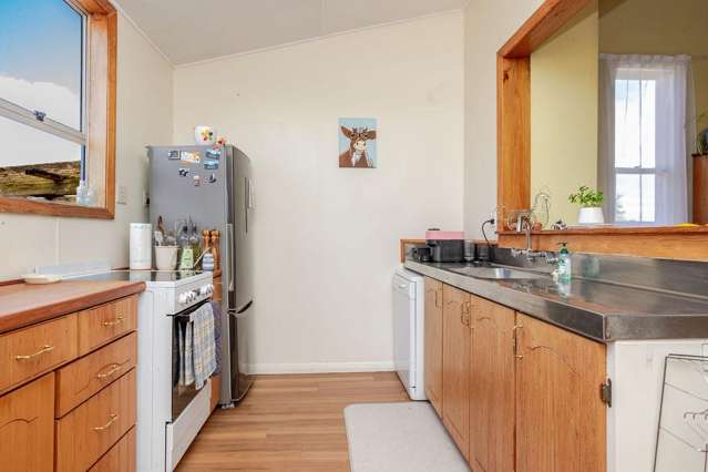 18 Albert Street Dannevirke_3