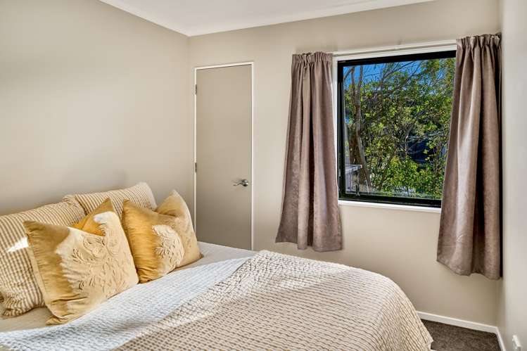 3 Makora Grove Paremata_9