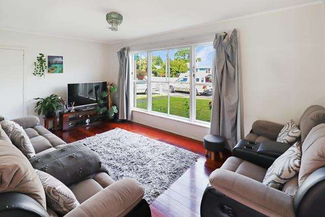 8 Whakataki Grove Waiwhetu_3