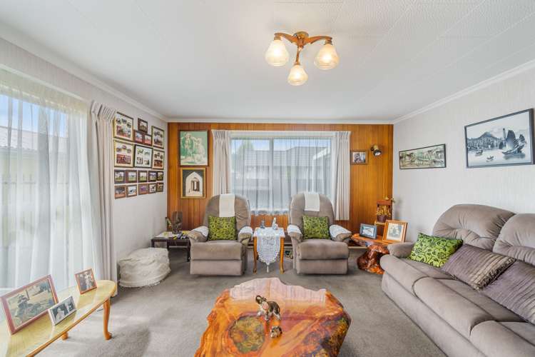 2/17 Nyoli Street Northcote_6