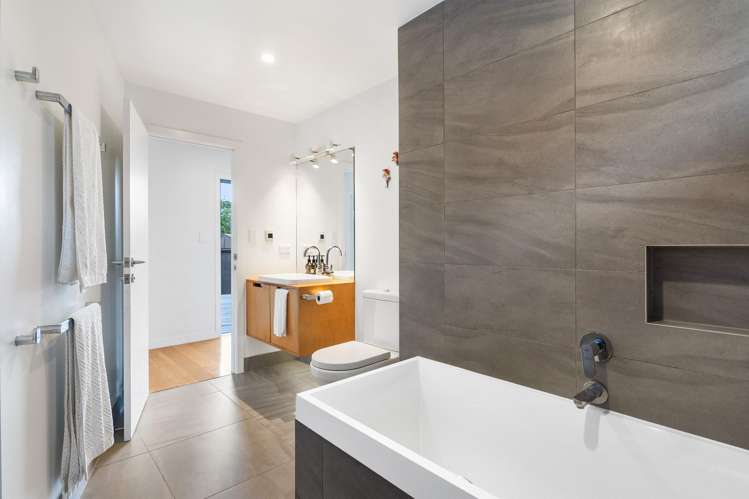 127 First View Avenue Beachlands_23