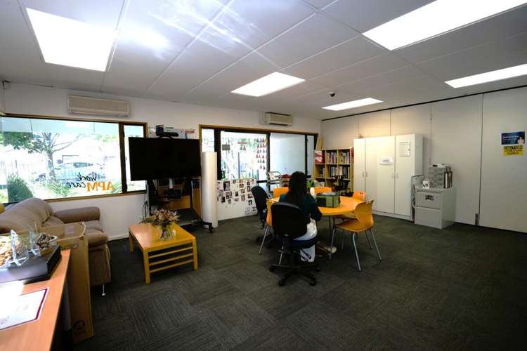 3/25 Churchill Street City Centre_9