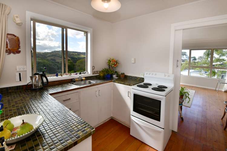 8 Ocean View Road Hatfields Beach_9