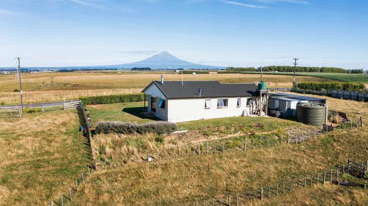 902 Ararata Road Hawera_12